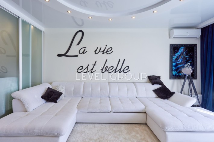 Соборності 30 ЖК Київська Венеція 50м2 Сучасний ремонт - фото 1