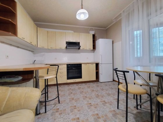 Позняки, Дарницький, Григоренка 1а, 3к квартира 100м2 Киев