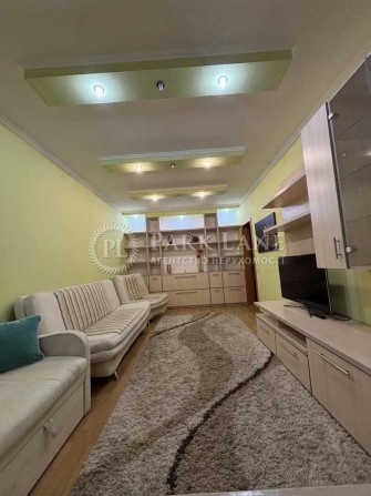 Продаж 3к квартири Ахматової 16в Дарницький р-н м.Позняки - фото 1