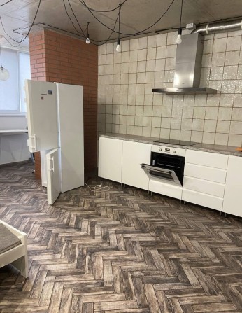 Продам квартиру с ремонтом  м Демеевская 3 мин СВЕТ НЕ ОТКЛЮЧАЮТ!!! - фото 1