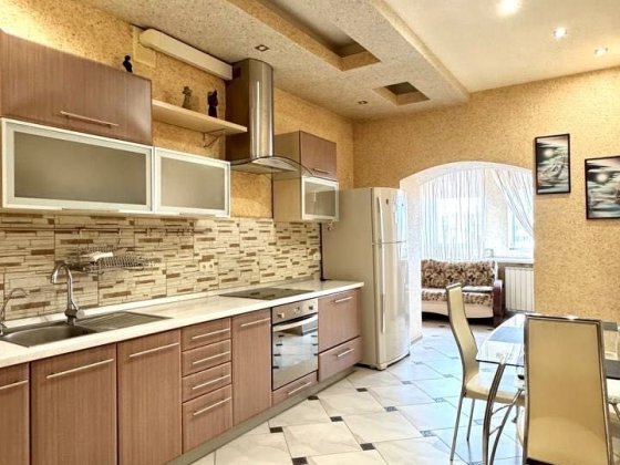 КЛЮЧІ ! Івасюка 6 Київ Оболонь. Продаж 1к квартири з ремонтом