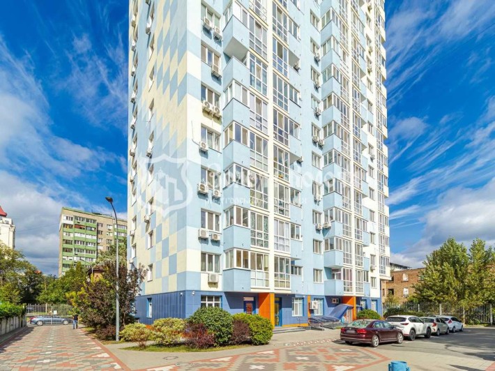 Квартира 3к. Без ремонту. Пріорська 16, ЖК «Вишиванка» Оболонський р-н - фото 1