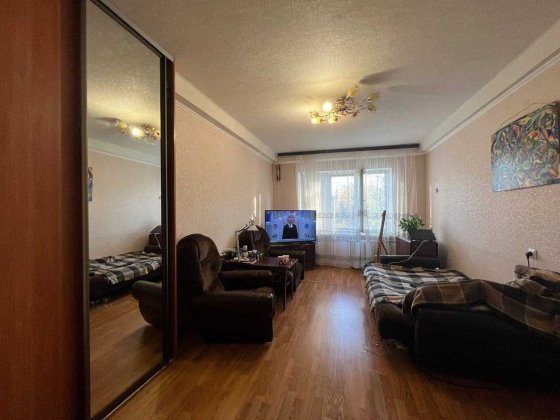 Запорожця (Чорних Запорожців) 11,  цегляний буд.Є-відновлення, 280-пос Київ