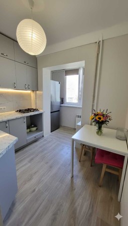 Продаж видової 1-кімнатної квартири Березняки, вул. Юрія Шумського, 8 - фото 1