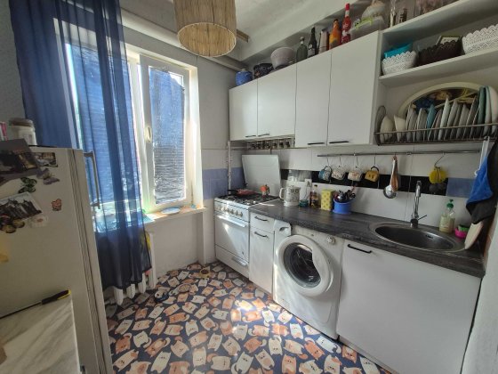 Продам 1к на Дарницькій площі.
Соборності (Возз"єднання) просп. Киев