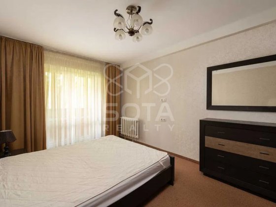 Затишна 2к квартира, вул. Русанівський Бульвар 9 Киев