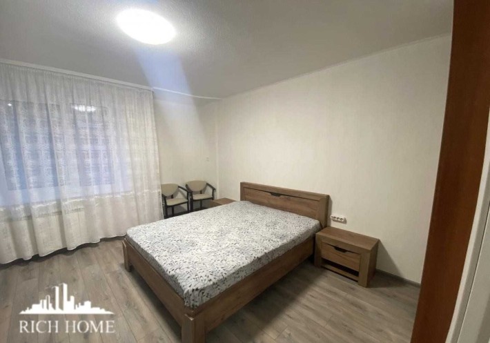 м Палац Україна 5 хв, Центр, Антоновича 112, можно по є-відновленню! - фото 1