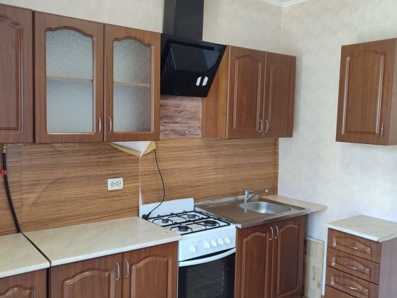 Продам 1 квартиру вул Метрологічна 58 ,ЖК Кришталеві Джерела Киев