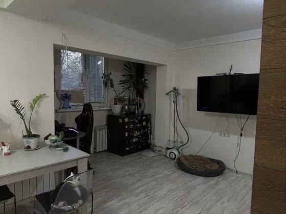 Продам 1-к квартиру, навпроти ТРЦ РЕСПУБЛІКА, вул. Василя Касіяна, 10 Киев