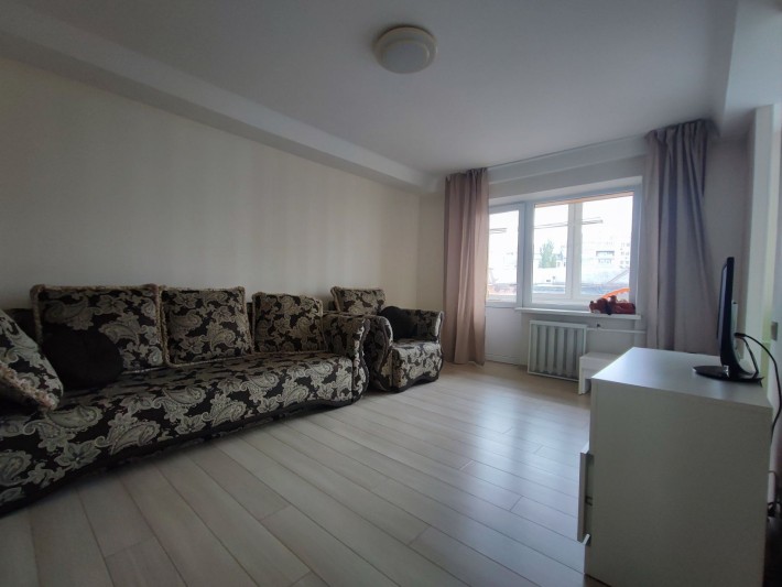 Продаж 1-к. квартири з ремонтом, Жилянська/Олімпійська/Палац Спорту - фото 1