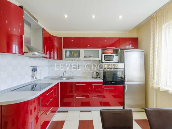 Дарницький р-н пр.Петра Григоренка 28А Позняки трикімнатна З РЕМОНТОМ Київ