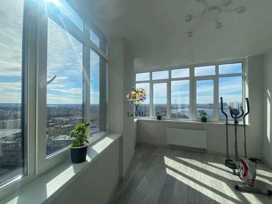 Продаж 1к квартири  Братів Чибінєєвих 8г Київ