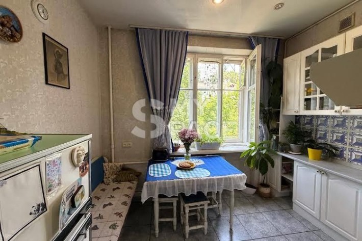 Центр, 2к квартира в сталінці, вул. Саксаганського 60-А - фото 1