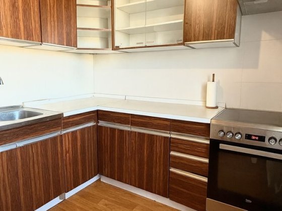 Трикімнатна квартира з ремонтом на Ревуцького 18А! Держмолодьжитло ТАК Київ