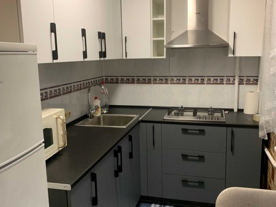 Продам 2-кімн. Лесі Українки 19 з ремонтом, ст. м. Печерська! Киев