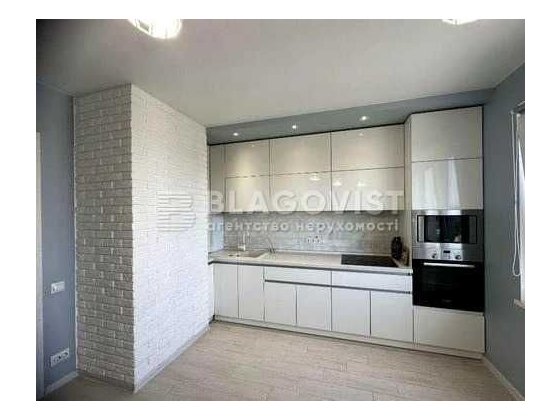 Продається 3 кімнатна квартира на ДВРЗ Киев