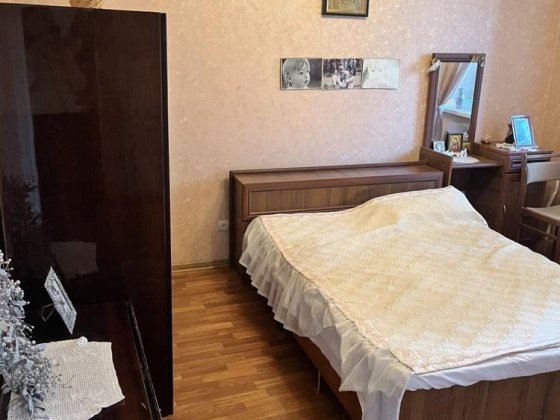 Продаж 2х кімнатної квартири Троещина Драйзера Рейгана Київ