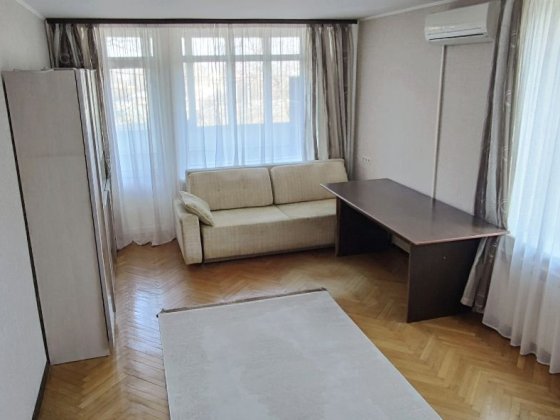 Продаж 1к - 43 м2 / Шептицького 7 (м. лівобережна) ВЛАСНИК Київ