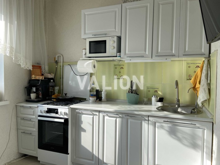 Продаж 3 кім квартити з ремонтом вул. Путивльська метро Лісова - фото 1