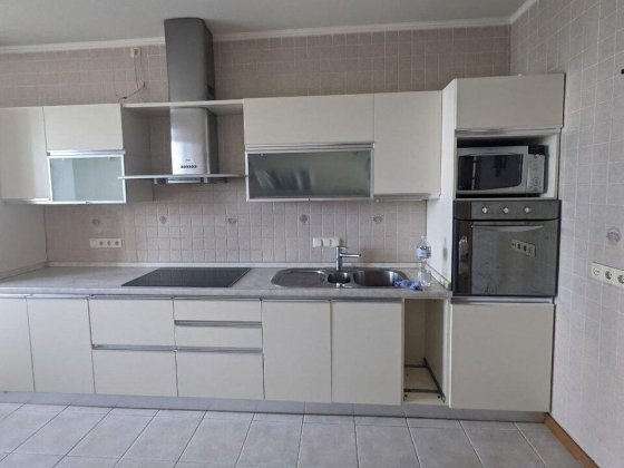 Продам 4-кімн. квартиру, бул.Верх. Ради, Дніпровський р-н,Соцмісто OM Київ