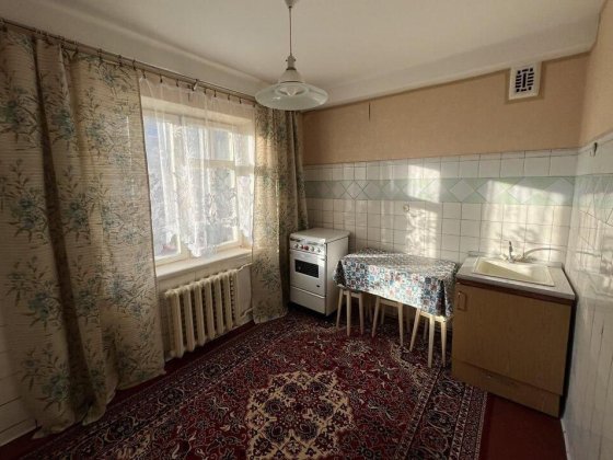 Продаж Лісовий проспект Мілютенко Братиславська SF Киев