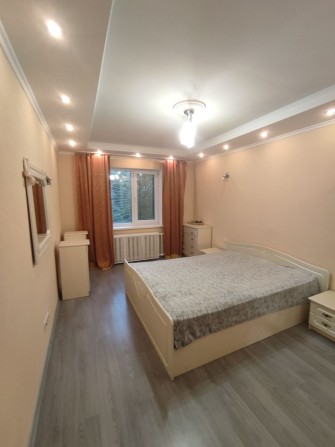 Кубанської України продам 2 К  квартира 64 М2 Лісовий метро 
Це ідеаль - фото 1