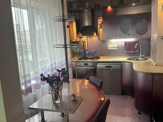 3 кімнати метро Г.Дніпра Київ