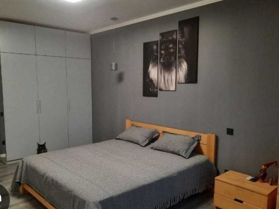 Продам затишну 2к кв. з ремонтом метро Позняки, вікна в зелений двір. Київ