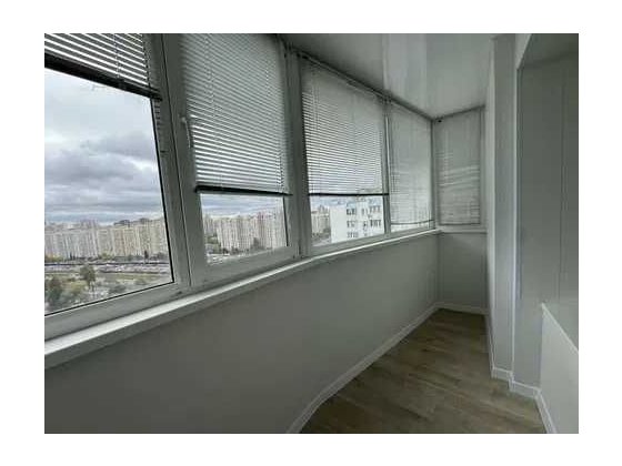 Топ ціна Анни Ахматової 18  Безнал Метро позняки Григоренка Киев