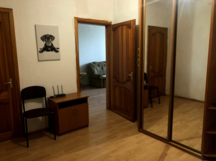 Простора 3-кымнатна квартира 75 м² вул. Академіка Заболотного 4 - фото 1