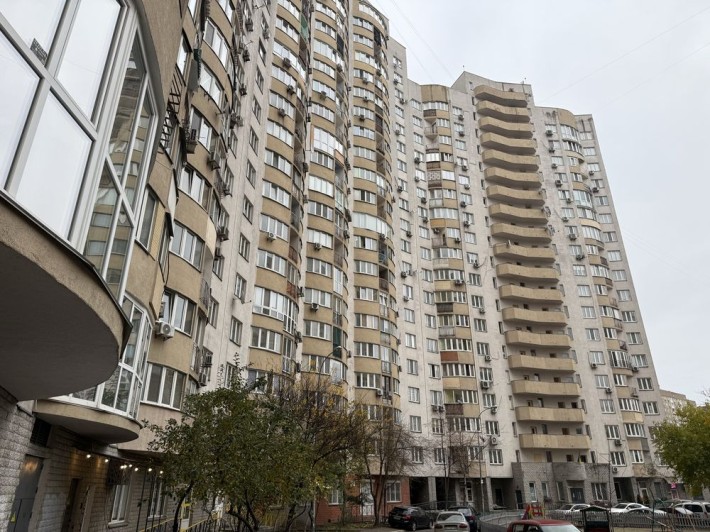 продаж квартири 1 кім 57м  вул. Урлівська 11/44 - фото 1