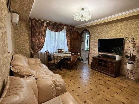 3 кімнатна квартира Лівобережна вторичка Русановка Ентузіастів вул., 7 Київ