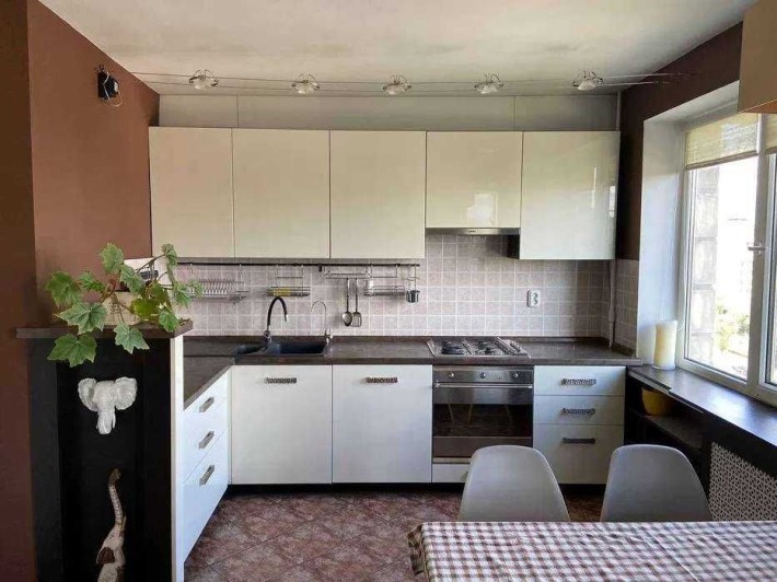 Оболонь! 2к! Гарний ремонт! Цегляний будинок! Героїв полку "Азов", 25! - фото 1