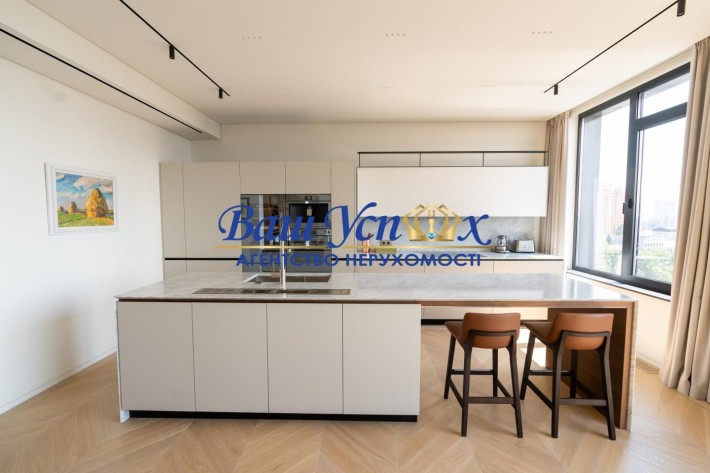 Продаж  4 кIм з ремонтом ЖК Tetris Hall  вул. Івана Федорова 2а - фото 1