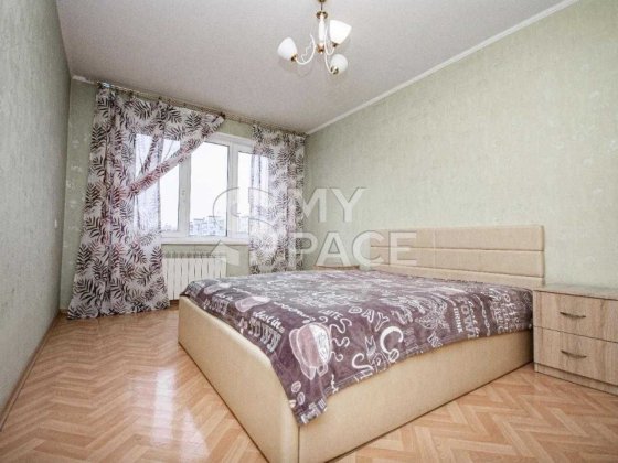 ГАРНИЙ ТОРГ!!! ТОП ЦІНА! Павла Тичини. 3-кімнатна.Березняки. Київ