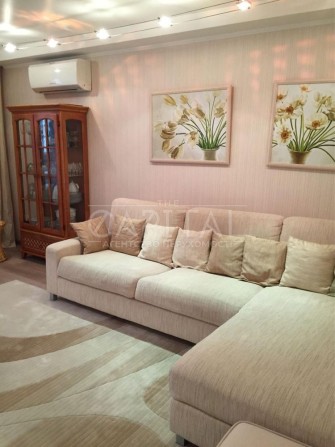 Продаж квартири / 76м2, 3-к, 7/19пов /Оболонь, пр-т Володимира Івасюка - фото 1