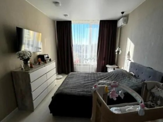 Продаж 1-к квартири вул. Кадетський Гай 10