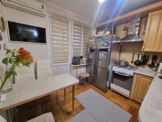 Князя Романа Мстиславича (Жмаченка Ген.) 18, продаж квартири, Дарниця Киев