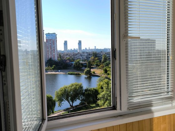 Продам  1-кімнатну , Дніпровський, Березняки, проспект Тичини 20 А, Киев