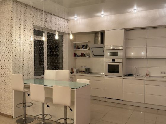 Продається 3-х кімнатна квартира на Троєщині вул Градинська 7 Київ