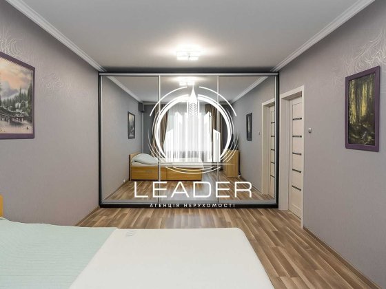 Спальня + кухня-студія, Урлівська, 36, м. Осокорки. Киев