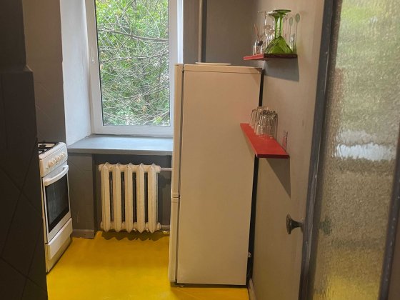 1 к кв, вул. Лескова 6, від власника. Світло є завжди.