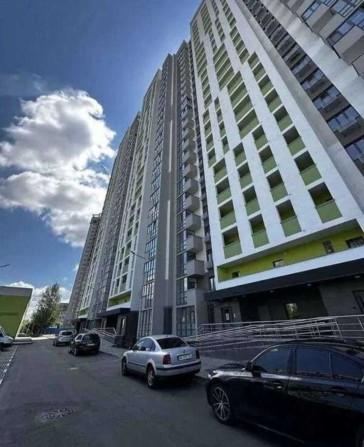 Продається 3-х квартира в ЖК " Злагода", вул. Вербицького, 1 "В". - фото 1