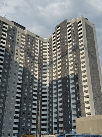 Реальна квартира в 1 домі! Електротехнічна 43. - фото 1