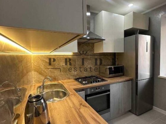 Це ВАУ ! 1 кімнатна  квартира євроремонтом. Троещина .Держпрограми Киев