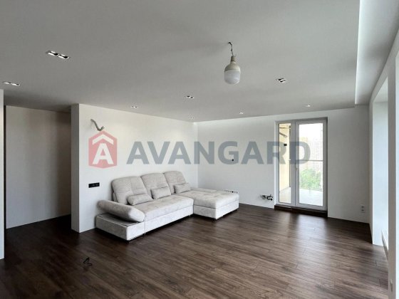 Продається 2 км видова квартира в ЖК Автограф Киев