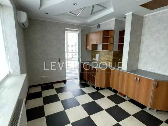 Продаж 2к квартири в ЖК Либідь з офісним ремонтом, Каземира Малевича89 Київ