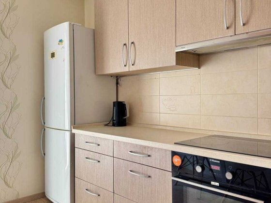 метро Лівобережна, бізнес клас, Туманяна, (поруч ЖК Галактика)