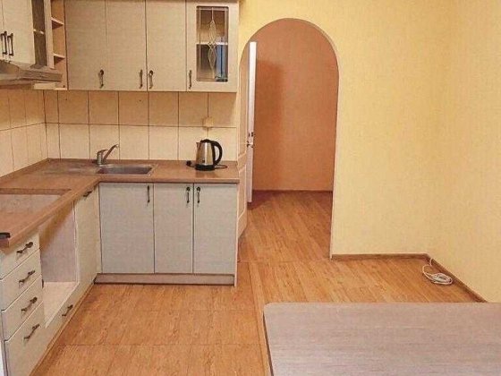 2 кімнатна квартира з ремонтом Гмирі 15 Дарницький Позняки 1 поверх Киев
