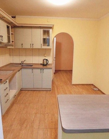 2 кімнатна квартира з ремонтом Гмирі 15 Дарницький Позняки 1 поверх - фото 1